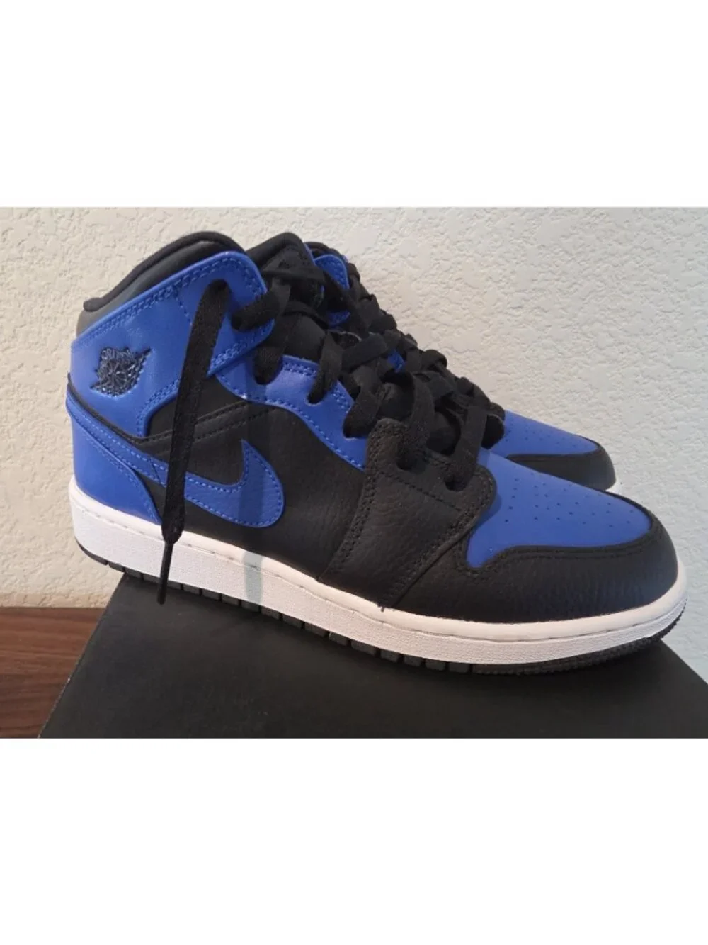 Nike Air Jordan 1 Mid GS Hyper Royal Black White 554725-077 Youth Size 6Y W Box